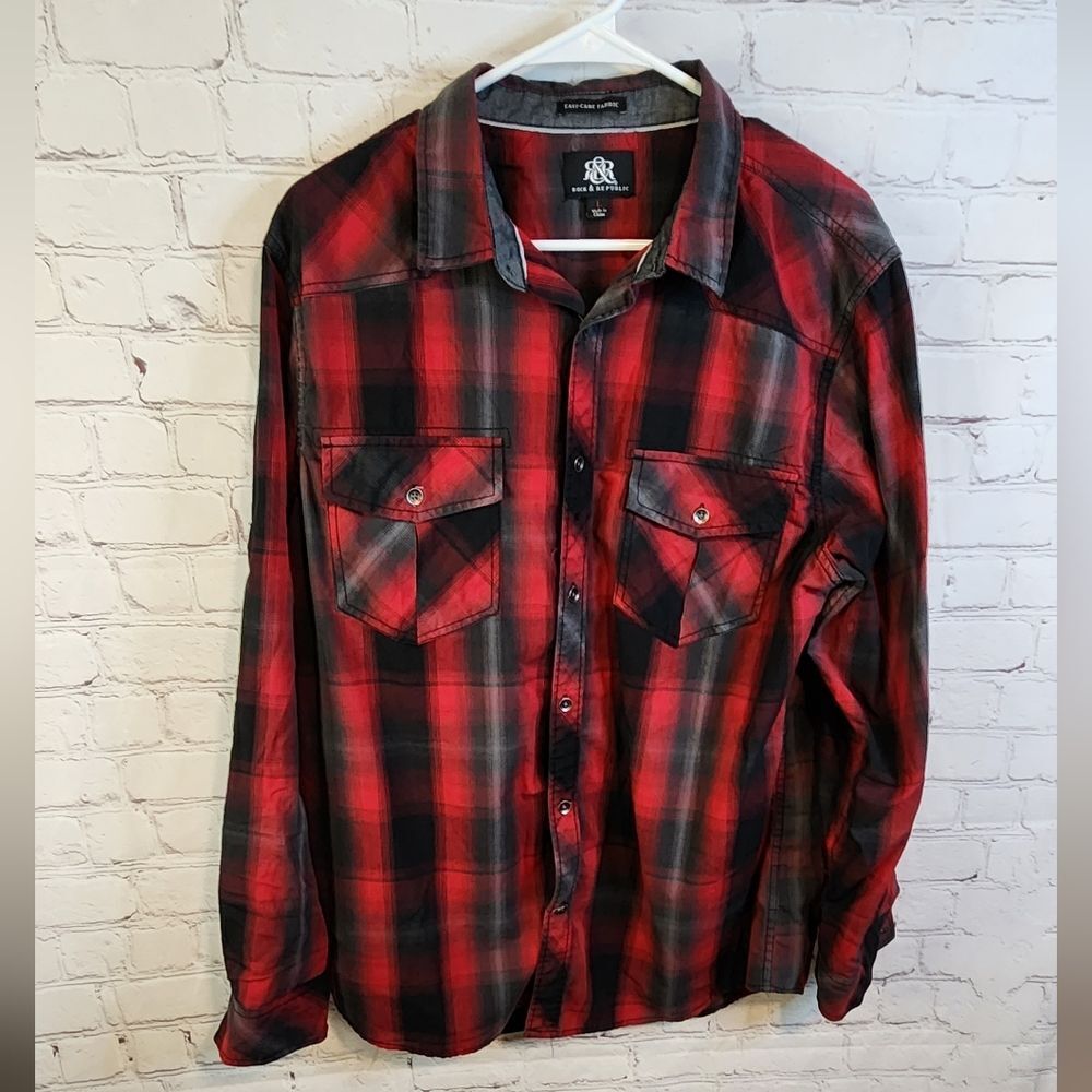 Rock & Republic - Plaid Button-Up Shirt